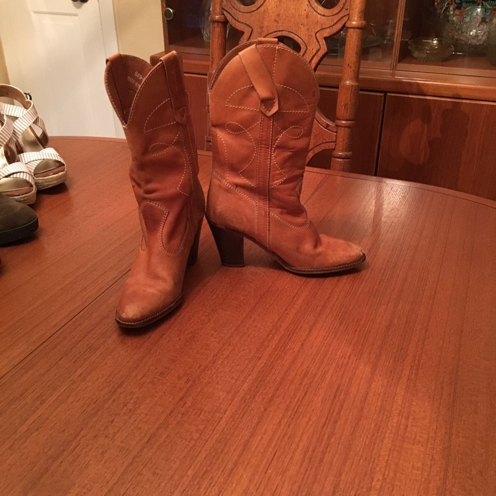 Frey boots